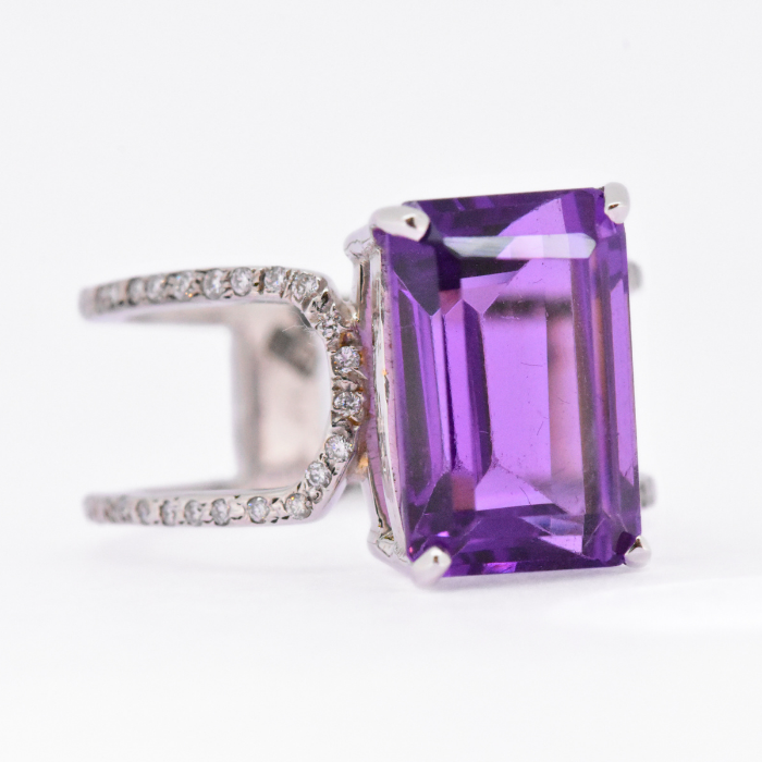 Picture of Amethyst Diamond Ring