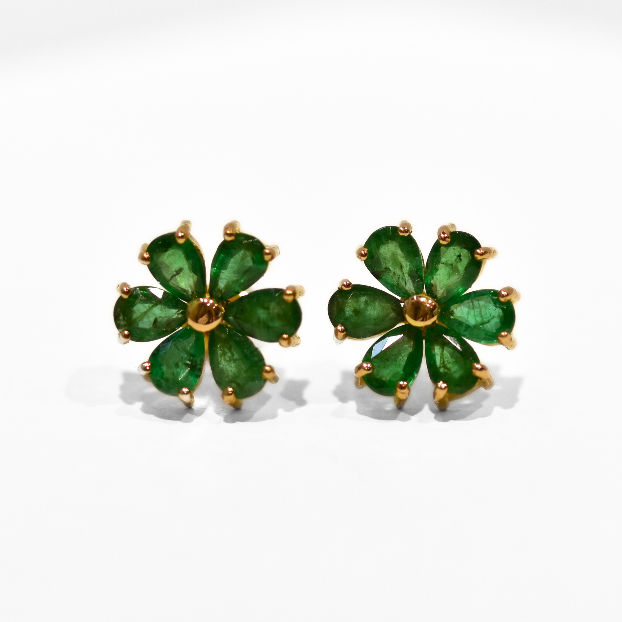 Picture of Natural Emerald Studs